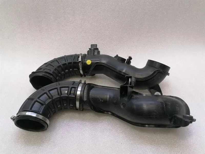 Bentley Continental GT, GTC, Flying Spur Bentley Continental GT 18-24 3S 3SD Intake Duct 3A128531D Intake Hose Kit Body type: Coupe
Fuel: Petrol