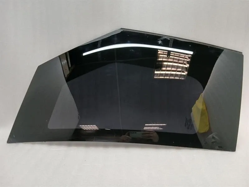 McLaren 720S Left Front Door Glass 14AC804CP UPPER Door Glass Front Left FAULTY Brand/Model: MCLAREN 720S
Year: 2019
Engine: 39...