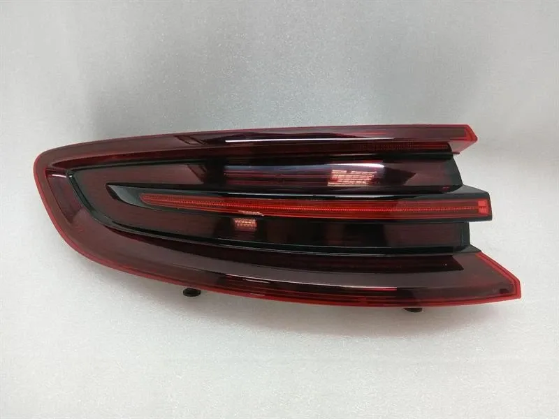 Porsche Macan Porsche Macan 95B left rear light 95B945095B taillight rear left Body type: SUV
Fuel: Petrol