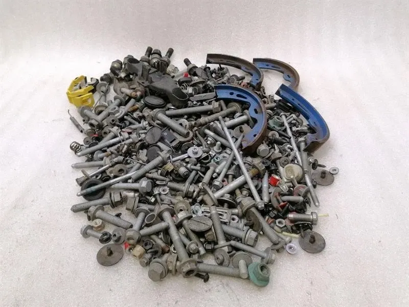Porsche Cayman (981) PORSCHE CAYMAN 718 SCREWS BOLTS FROM ONE CAR SCREWS Body type: Coupe
Fuel: Petrol