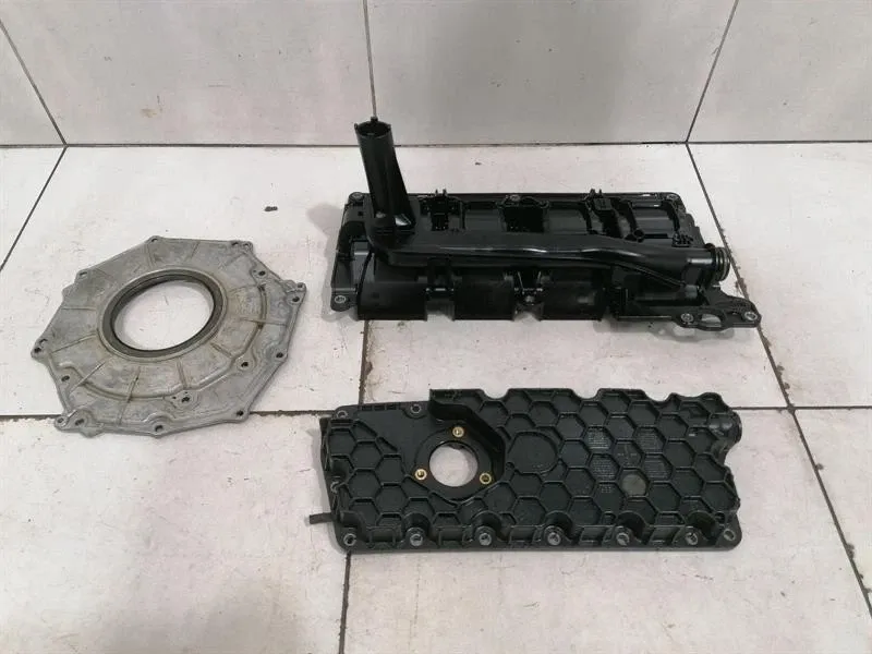 Mercedes-Benz A (W176) Mercedes C Class W205 Oil Sump A1771800751 Oil Pan A1770100000 AMG Body type: Convertible
Fuel: Petrol