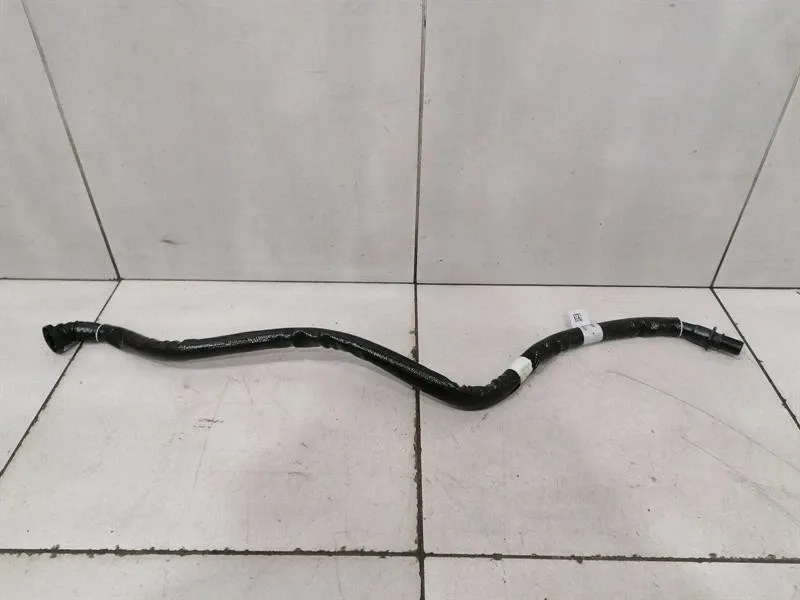 Ferrari Purosangue F175 Pipe 887670 Hose Brand/Model: FERRARI PUROSANGUE
Year: 2024
Engi...