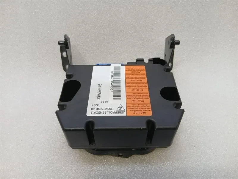 Porsche 911 (996) Porsche 911 996 Safety Module ECU 99661828100 Air Control Unit SRS CONVERTIBLE Body type: Convertible
Fuel: Petrol