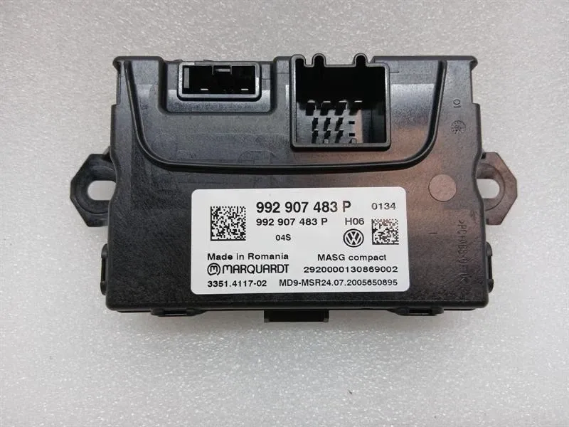 Porsche Taycan Porsche Taycan 9J electronic module 992907483P control unit rear spoiler Body type: Saloon
Fuel: ELECTRIC