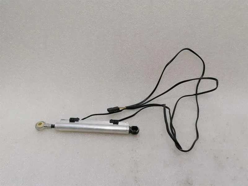 BMW 3 (E90 / E91 / E92 / E93) BMW 3 Series E93 M3 Hydraulic Strut 7183320 Top Hydraulic Cylinder Body type: Convertible
Fuel: Petrol