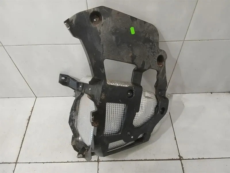 Porsche Panamera Porsche Panamera 976 24-26' Left Holder Bracket 976807331 Holder Carrier LEFT Body type: Hatchback
Fuel: Hybrid