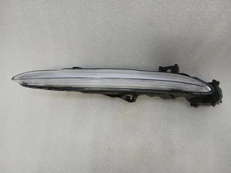 Porsche 911 (991) Porsche 911 991 DRL Daytime Running Light 99163115903 Left Daytime Running Light Body type: Convertible
Fuel: Petrol