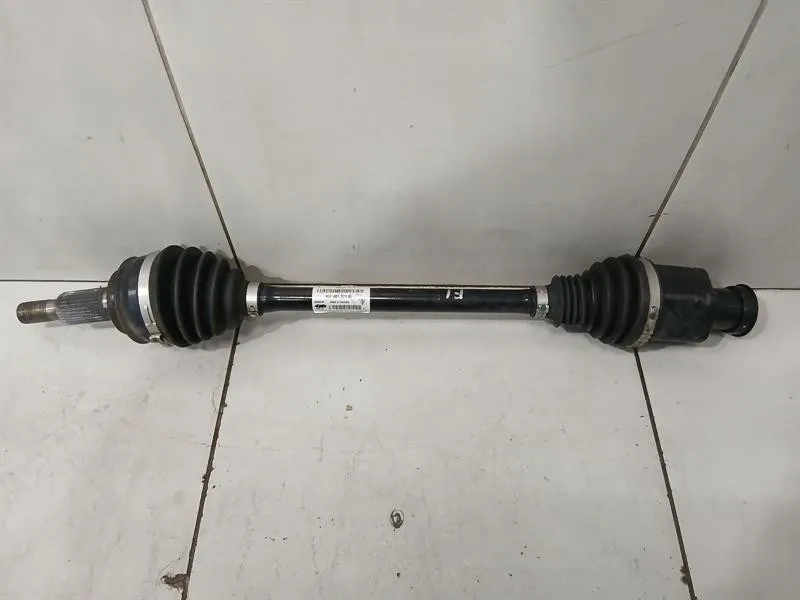 Porsche Taycan Porsche Taycan 9J Left Front Drive Shaft PAD407271F Drive Shaft Front Left Body type: Saloon
Fuel: ELECTRIC