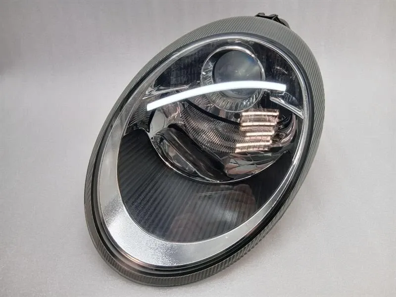 Porsche 911 (996) Porsche 911 997 MK1 Left Headlight 99763115707 Headlight Left Body type: Coupe
Fuel: Petrol