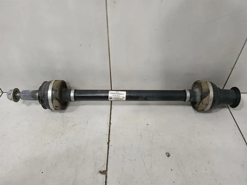 Porsche Taycan Porsche Taycan 9J left rear drive shaft 9J1501201A drive shaft rear left Body type: Saloon
Fuel: ELECTRIC