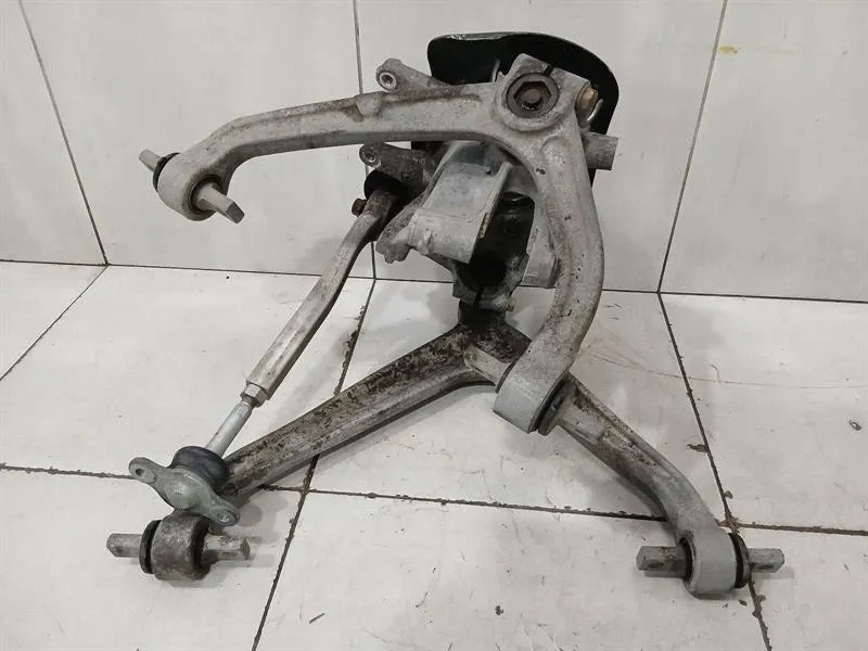 Audi R8 Audi R8 4S Performance Left Rear Hub 4S0505433C Wheel Bearing Housing Rear Left