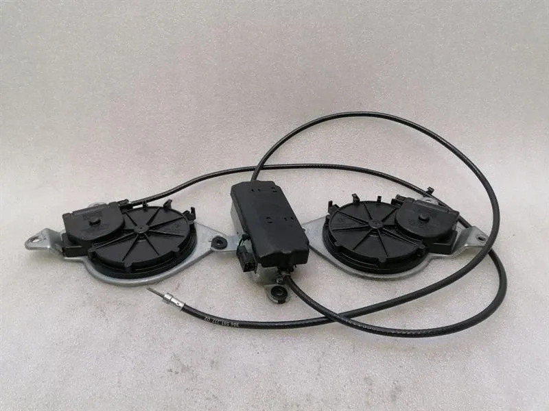 Porsche Boxster (986) Porsche Boxster 986 convertible flap drive set 98662411700 hood engine set Body type: Convertible
Fuel: Petrol