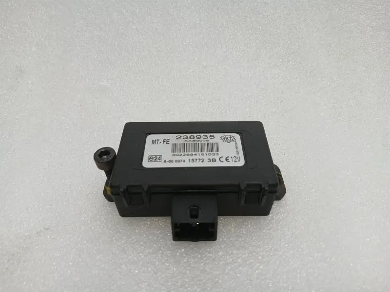 Ferrari California Ferrari California F149 08-14 4.3 Electronic Module 238935 ECU ANTI LIFT Body type: Convertible
Fuel: Petrol