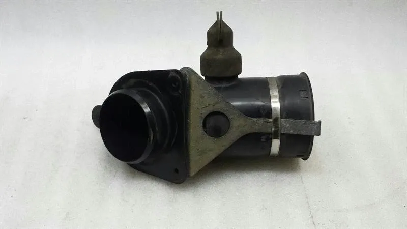 Mercedes-Benz 200 - 500 / E (W124) Mercedes G-Wagen W463 intake pipe 0160943102 intake hose charge air