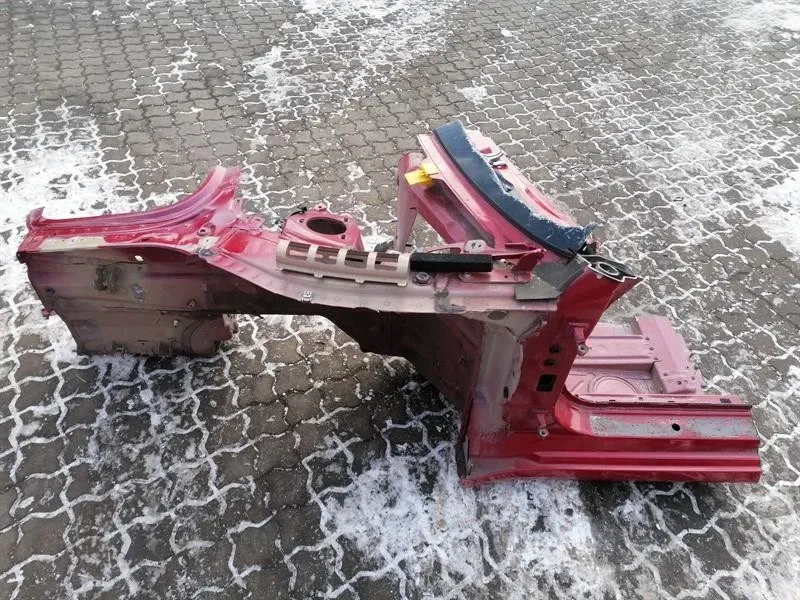 Porsche 911 (991) Porsche 911 991 Left Front Chassis Leg 99150147700 Left Front Wheel Arch Body type: Convertible
Fuel: Petrol