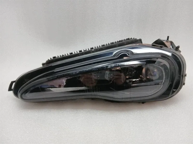 McLaren 720S Left Headlight 14AA302CP FAULTY RHD Headlight Left DAMAGED Brand/Model: MCLAREN 720S
Year: 2018
Engine: 39...
