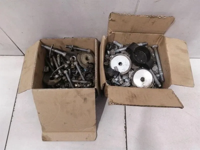 Mercedes-Benz A (W176) MERCEDES G-WAGEN W463 W463 SCREWS BOLTS FROM ONE CAR SET BOLTS Body type: SUV
Fuel: Petrol