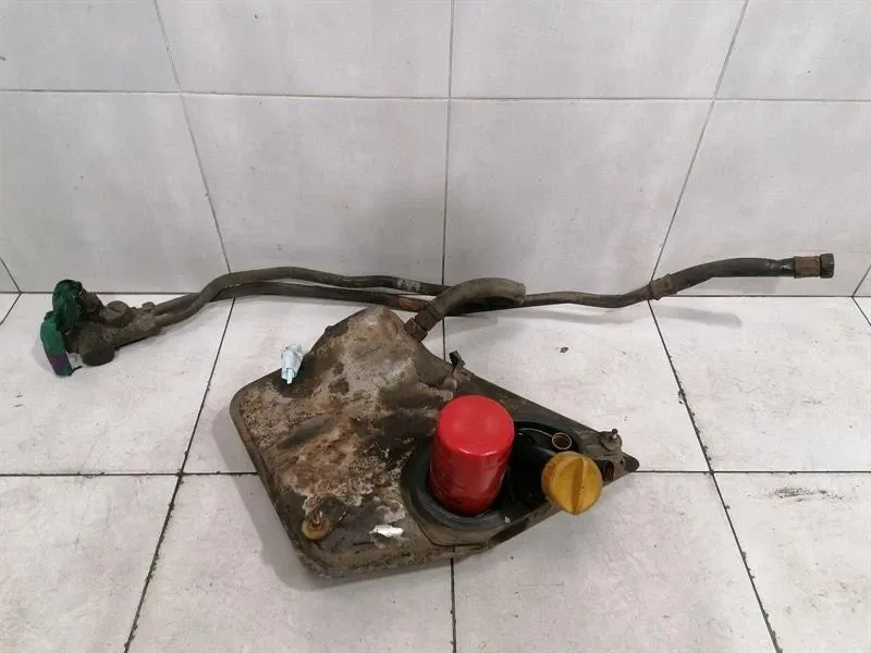 Porsche 911 Porsche 911 Carrera 3.2 1984-1989 Oil Sump 91110700631 Oil Pan Body type: Coupe
Fuel: Petrol