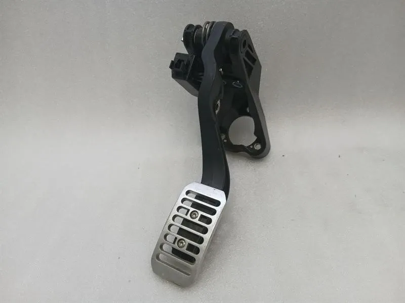McLaren 720S COUPE BRAKE PEDAL 0209A001 BRAKE PEDAL BRAKE PEDAL RHD Brand/Model: MCLAREN 720S
Year: 2019
Engine: 39...