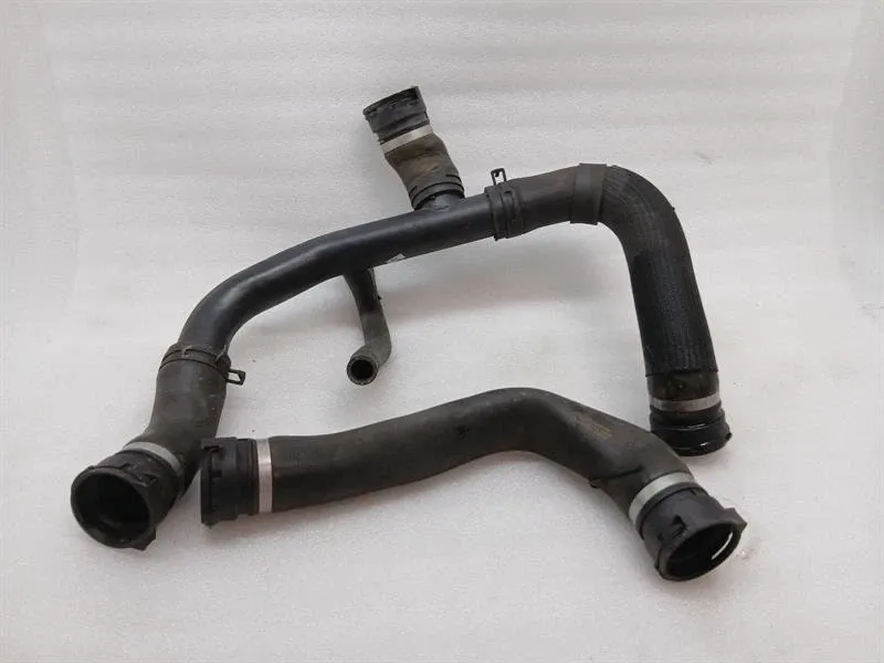 Aston Martin Rapide 10-14 Pipe 8D33-8555-AB Hose SET OF 2 Brand/Model: ASTON MARTIN RAPIDE
Year: 2011
Eng...