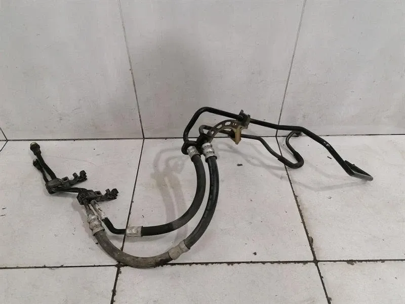 Porsche Boxster (987) Porsche Boxster 987 power steering line 98734744304 power steering line Body type: Convertible
Fuel: Petrol