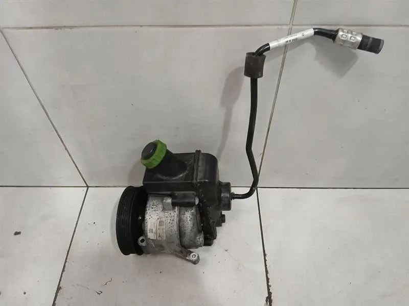 Porsche 911 (991) Porsche 911 991 Power Steering Pump 9A135902104 Power Steering Pump PDCC Body type: Coupe
Fuel: Petrol