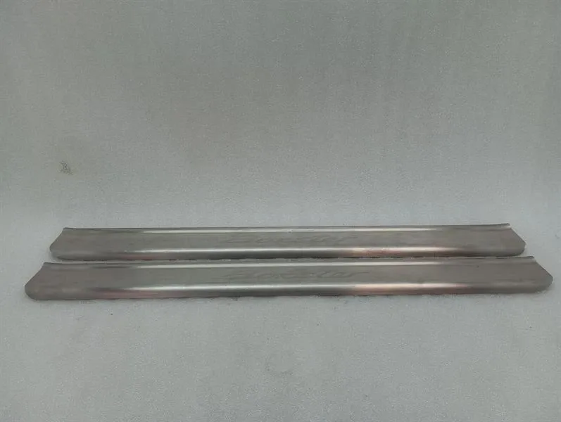 Porsche Boxster (986) Porsche Boxster 986 door sill set 98755198018 door entry sill set aluminum Body type: Convertible
Fuel: Petrol