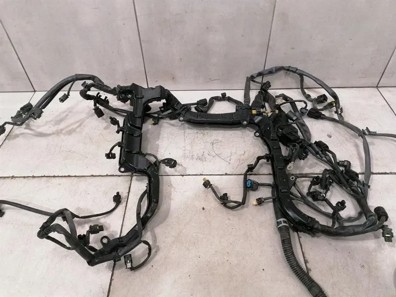 Mercedes-Benz A (W176) MERCEDES CL W217 Engine Wiring Loom A1571500000 Engine Wiring Harness A2224407813 Body type: Convertible
Fuel: Petrol