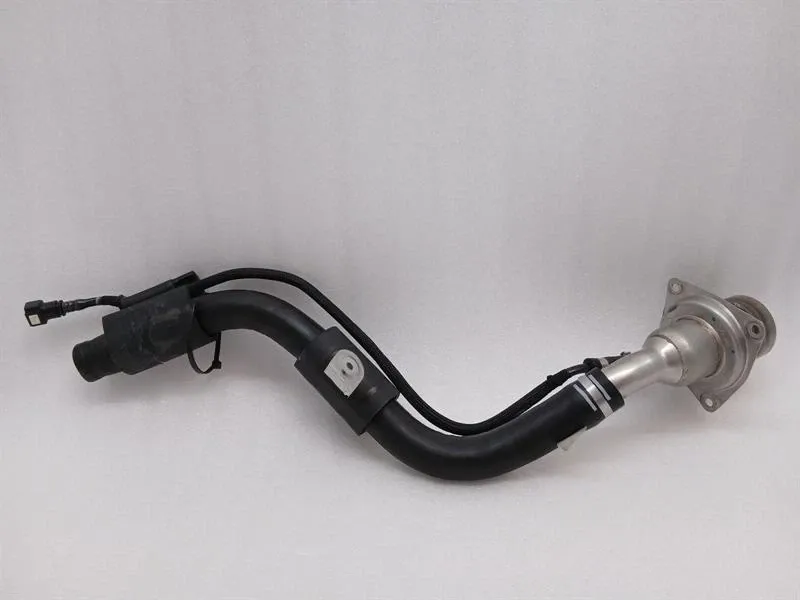 Ferrari California Ferrari California F149 08-14 4.3 Fuel Filler Neck 264527 Filler Neck Body type: Convertible
Fuel: Petrol