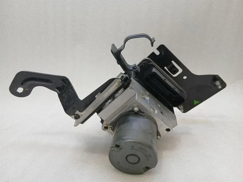 Ferrari California Ferrari California F149 08-14 4.3 A.B.S Pump 285931 ABS Pump Hydraulic Block Body type: Convertible
Fuel: Petrol