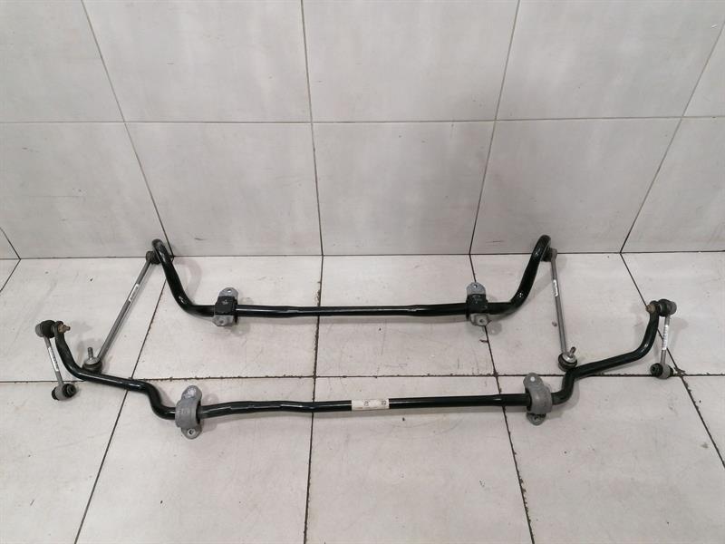 BMW 4 (F32 / F33 / F36) BMW 4 M4 G82 G22 ROLL BAR SET 8091428 SET OF 2 ANTI ROLL BAR SET Body type: Coupe
Fuel: Petrol