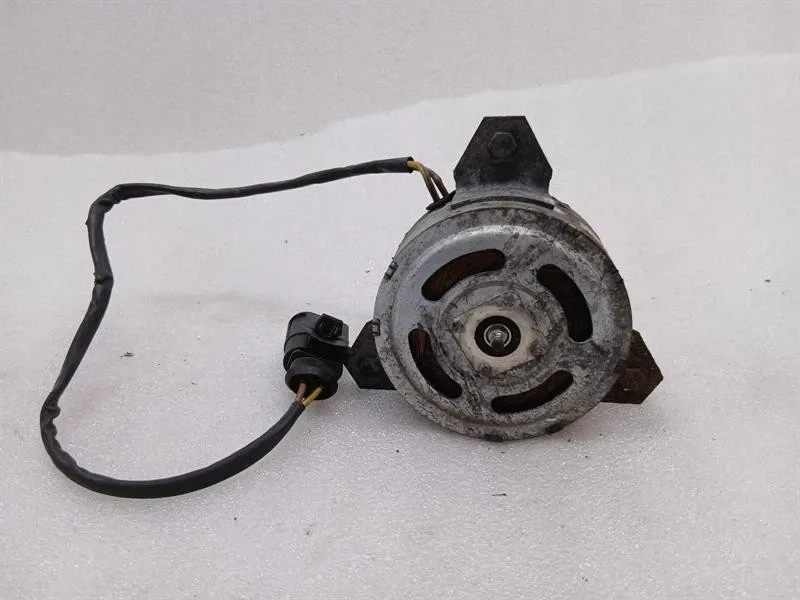 Porsche 911 (997) Porsche 911 997 Cooling Fan 99762413602 Fan Part Parts Body type: Coupe
Fuel: Petrol