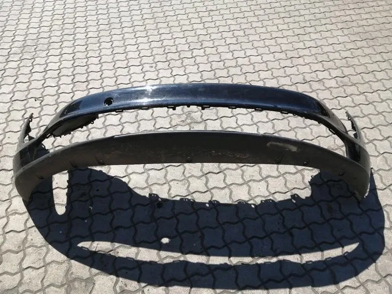 Porsche Taycan Porsche Taycan 9J Front Bumper 9J0807221D Front Bumper FAULTY Body type: Saloon
Fuel: ELECTRIC