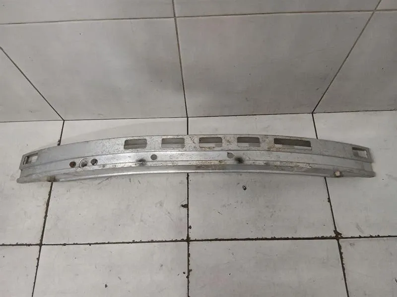 Porsche 911 (993) Porsche 911 996 Front Bumper Beam 99650501105 Front Bumper Carrier Body type: Coupe
Fuel: Petrol