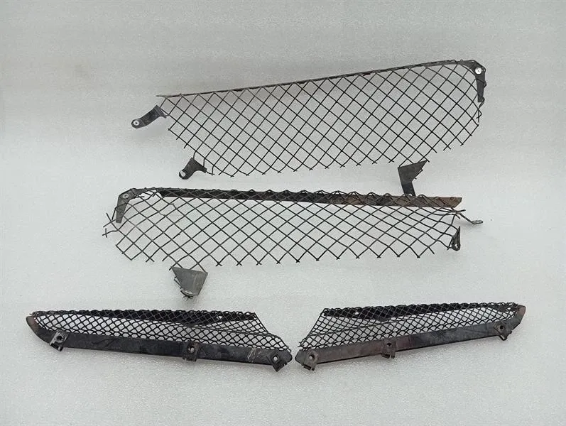 Ferrari 458 Ferrari 458 F142 Spider Front Grille Set 81761100 Radiator Grille Set 83580600 Body type: Convertible
Fuel: Petrol