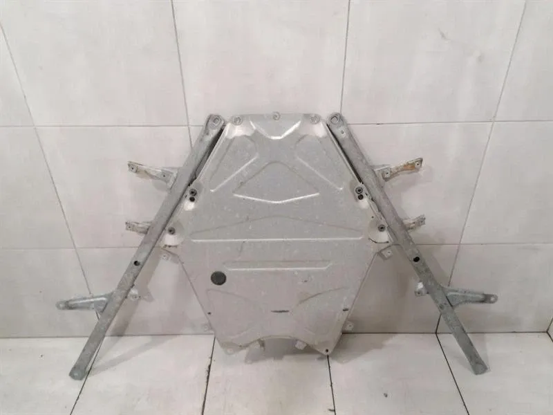 Porsche 911 (992) Porsche 911 992 holder bracket 992505525A convertible holder carrier Body type: Convertible
Fuel: Petrol