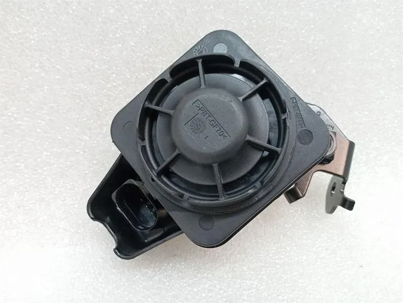 Porsche Taycan Porsche Taycan 9J Alarm ECU 5Q0951605A Siren Alarm Horn Alarm System