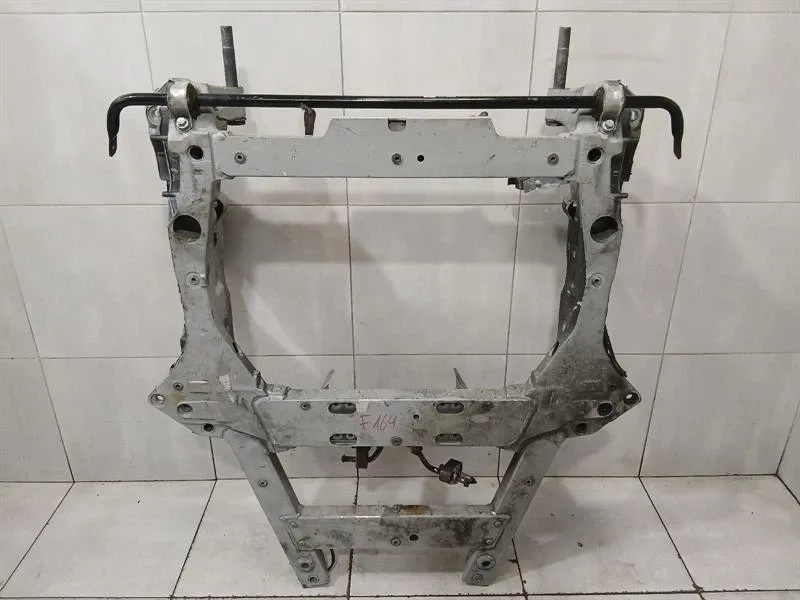 Ferrari Roma F169 subframe rear 985938113 axle frame rear axle Brand/Model: FERRARI ROMA
Year: 2023
Engine: 38...