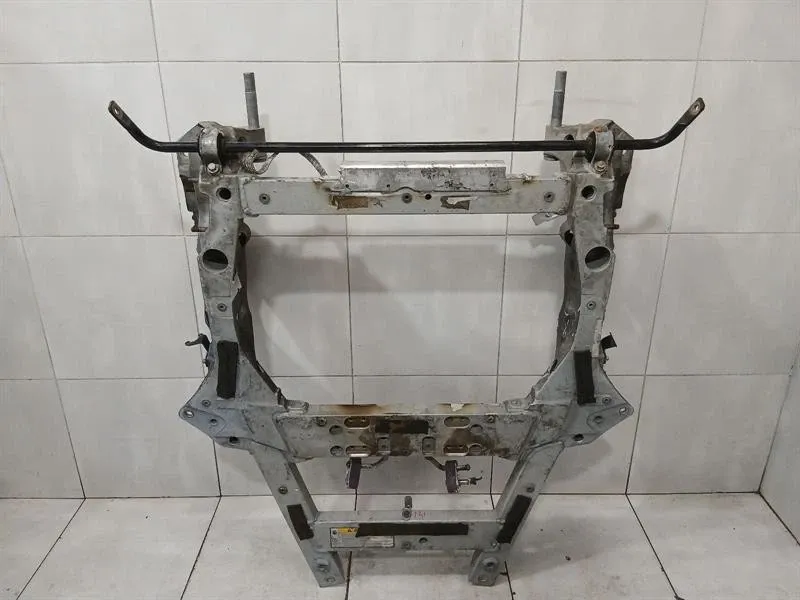 Ferrari Portofino F164 subframe rear 985764995 axle frame rear axle Brand/Model: FERRARI PORTOFINO
Year: 2018
Engin...