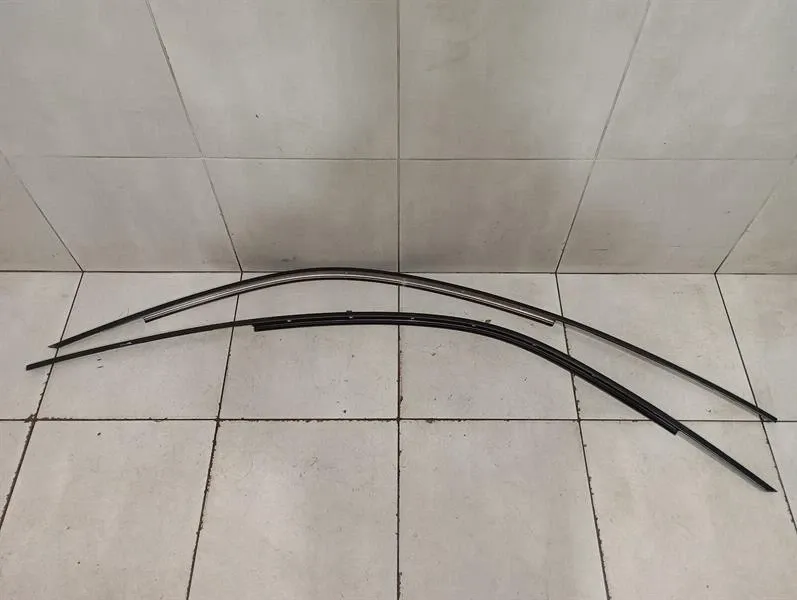 Porsche 911 (991) Porsche 911 991 Body Moulding 99153748102 Set Strip 99153748202 Body type: Coupe
Fuel: Petrol