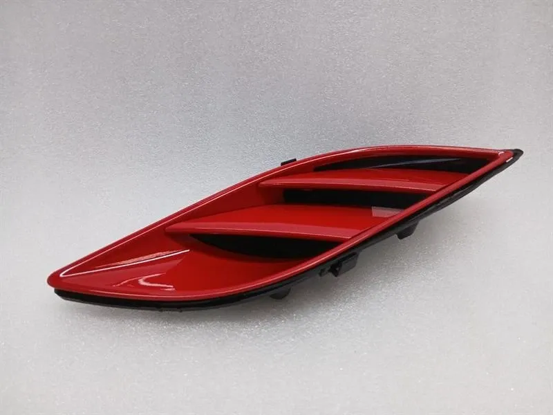 Ferrari California Ferrari California F149 08-14 4.3 Cover 82036810 RH WING GRILL Fairing Body type: Convertible
Fuel: Petrol