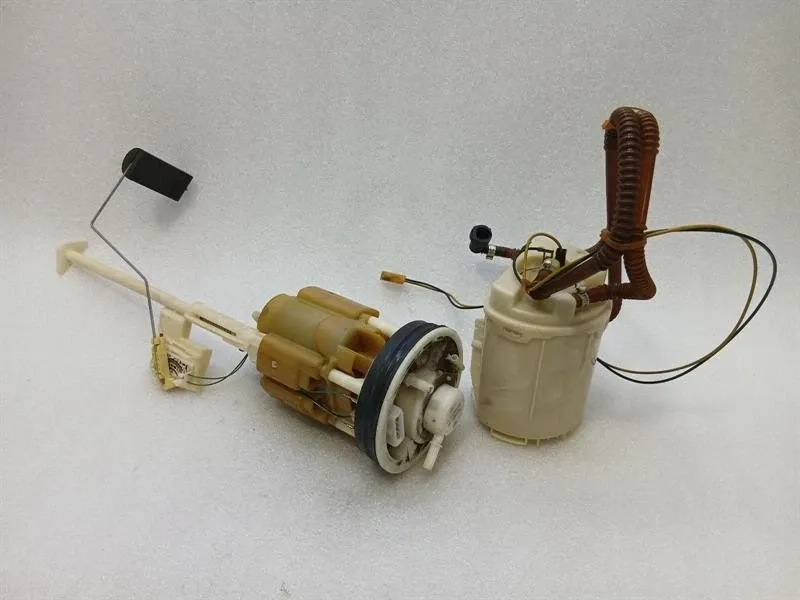 Porsche 911 (996) Porsche 911 996 Fuel Pump Set Electric 99662013400 Fuel Pump Kit Body type: Convertible
Fuel: Petrol