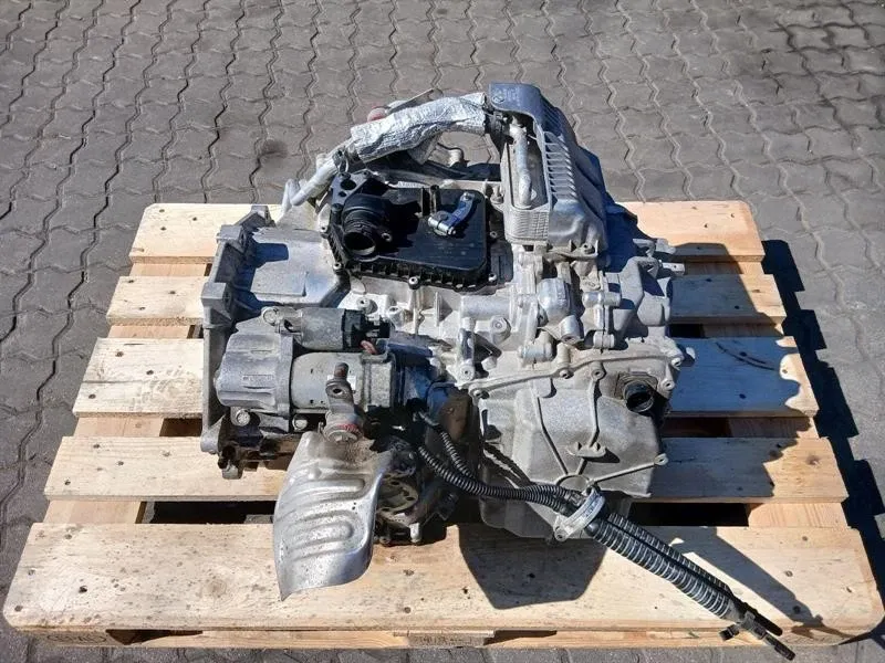 Audi R8 AUDI R8 4S PLUS GEARBOX 0BZ300045M SLE Gearbox 0BZ300041G 7 SPEED