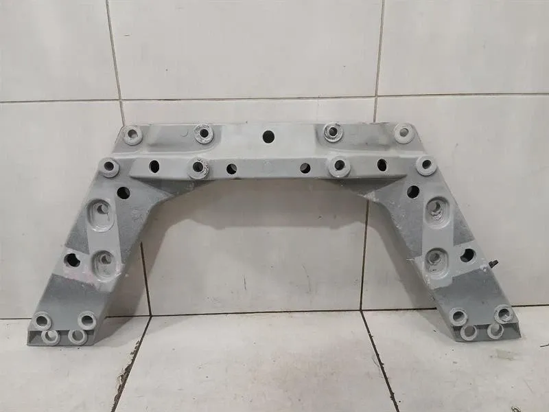 Ferrari 296 GTS F171 holder bracket 966643 battery holder carrier Brand/Model: FERRARI 296
Year: 2025
Engine: 299...