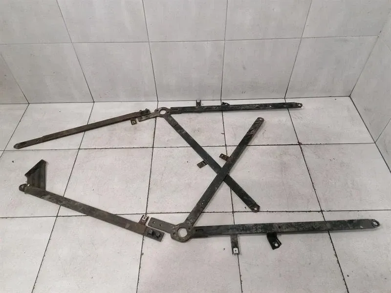 Bentley Continental GT Bentley Continental GTC 18-24 3S 3SD Bracing Cross Set 3SD814587B Holder Carrier Body type: Convertible
Fuel: Petrol