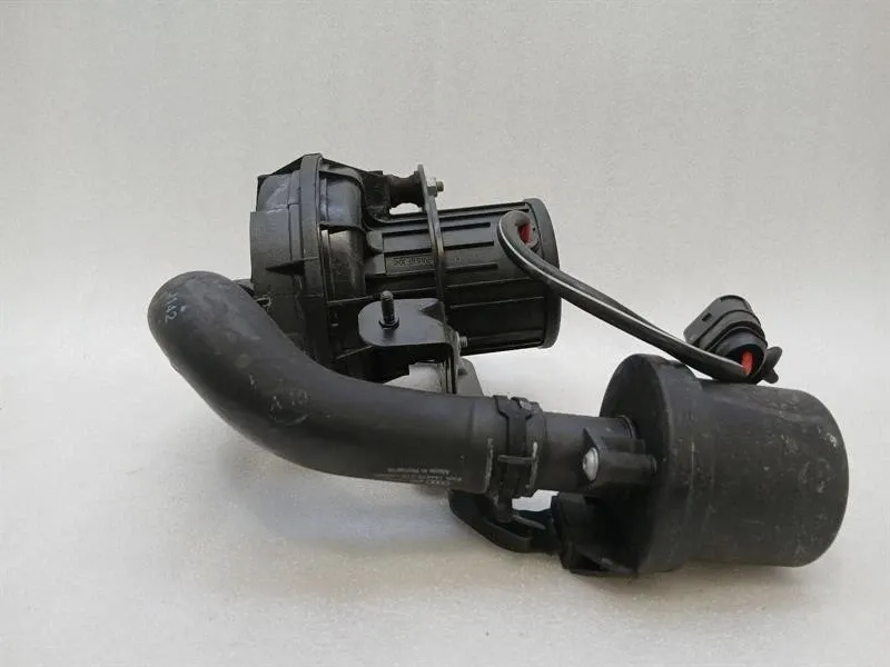 Audi R8 Audi R8 4S Performance Air Pump 4S0906601B Air Pump