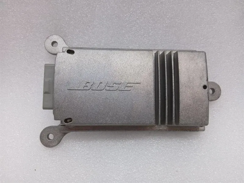 Porsche Boxster (981) Porsche Cayman 981 Amplifier 9P1035465 Bose Amp Body type: Coupe
Fuel: Petrol