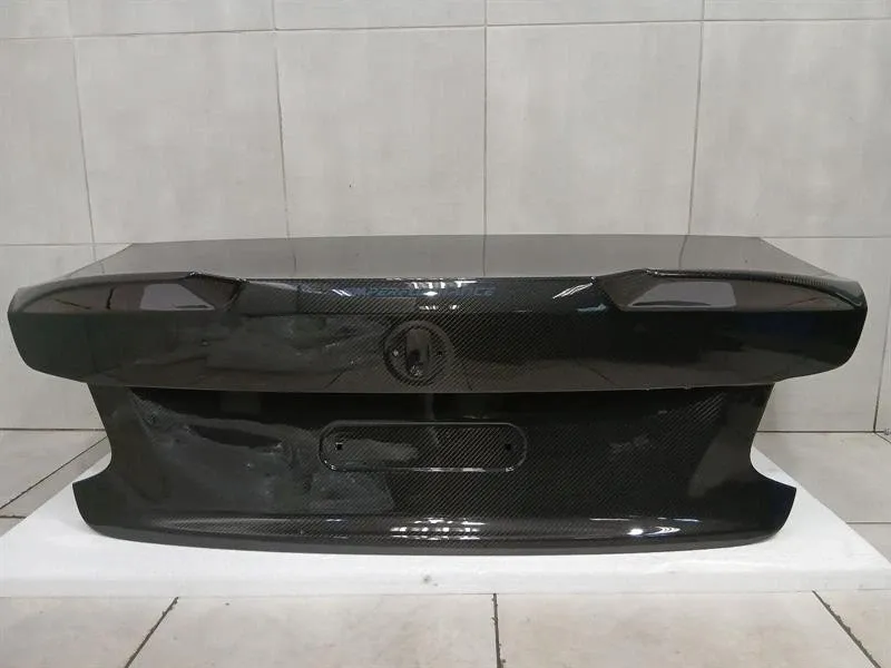 BMW 4 (F32 / F33 / F36) Genuine BMW M Performance M2 F87 Carbon Boot Lid Tailgate 41622460278 TAILGATE Body type: Coupe
Fuel: Petrol
