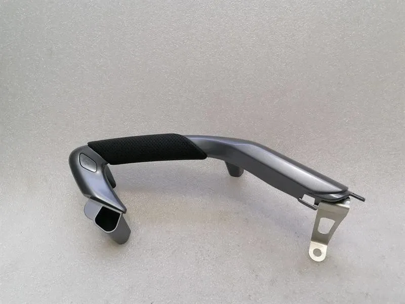 Ferrari 296 GTB 296GTB F171 Left Door Inner Handle 976354 Interior Door Handle 764140 Brand/Model: FERRARI 296
Year: 2023
Engine: 299...