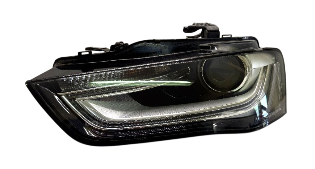 Audi A4 (B8) передняя фара (левая) 8K0941005D 4G0907697D 8K0941597E Headlight left...